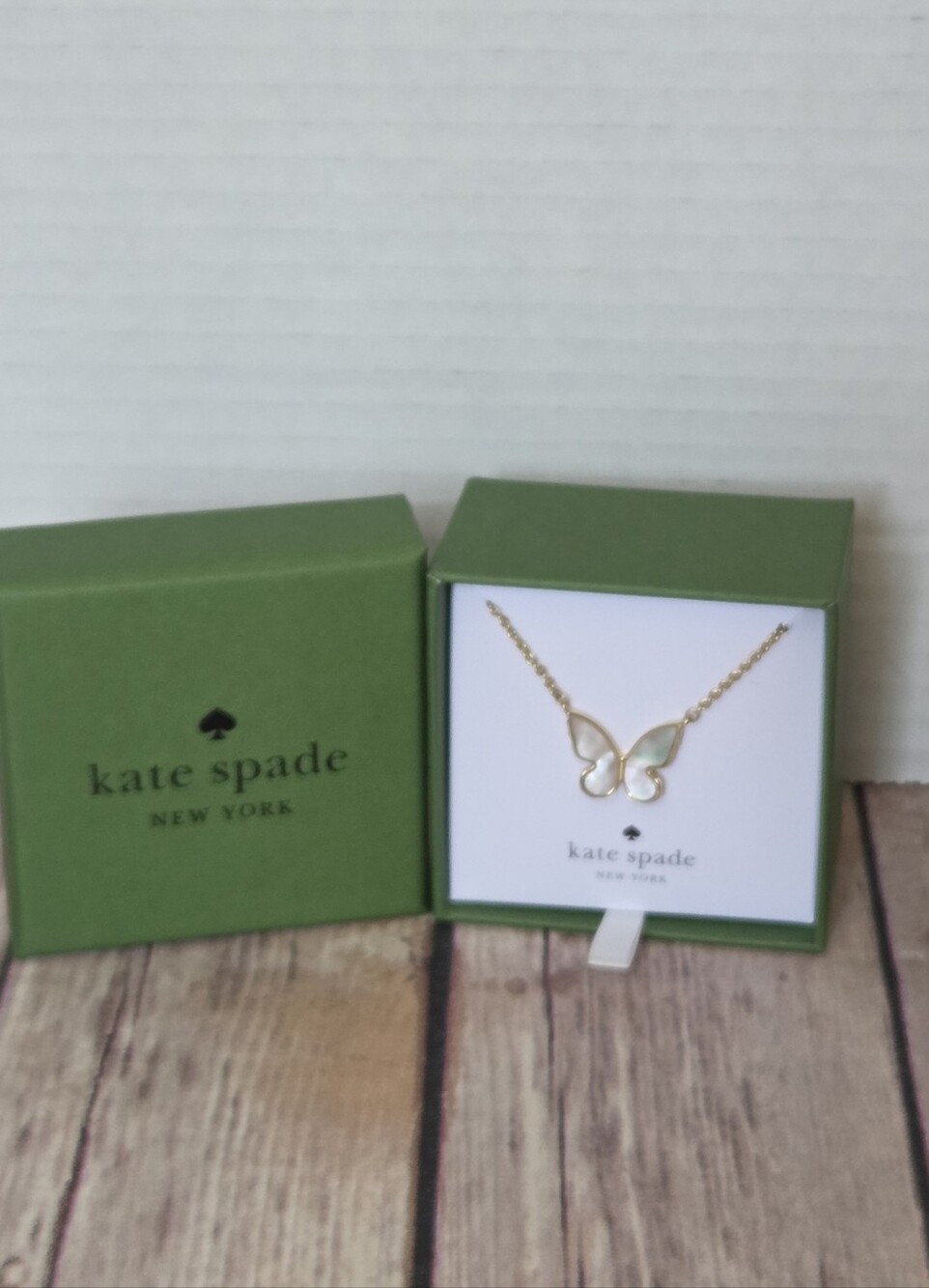 kate spade Butterfly Mother-of-Pearl Necklace - White Inlay NIB - Picture 11 of 11